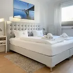 Ostseewooge Apartment *